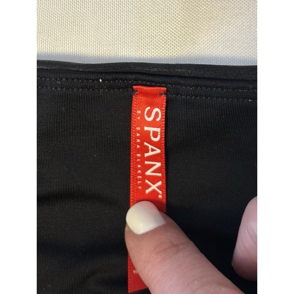 SPANX Black Faux Leather Stretch Leggings Women Medium Mid Rise Ankle Shaping - Picture 3 of 10